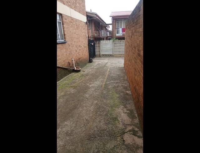 2 BEDROOM APARTMENT FOR SALE IN BIRCHLEIGH